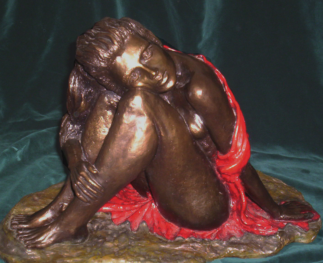 bronze statue Isabel